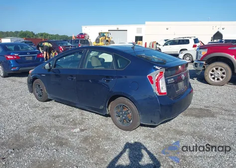 2015 Toyota Prius Two z USA, uszkodzony, nr VIN JTDKN3DU4F1940622